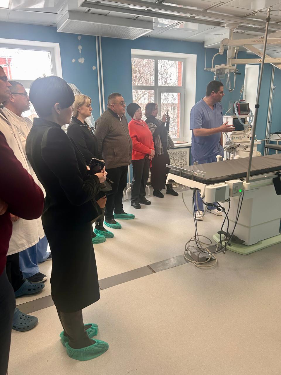 Як лікарня швидкої допомоги перетворила технічну кризу на стратегічне партнерство зі світовим технологічним гігантом